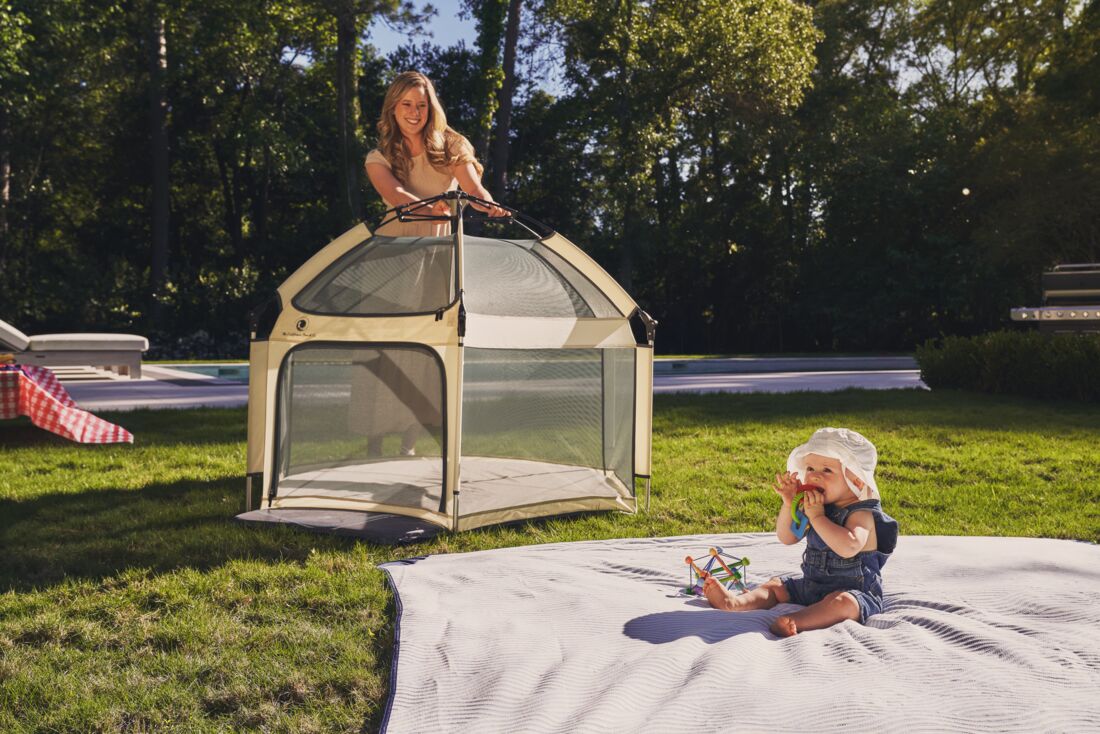 California Beach Co. Pop 'N Go Portable Playpen