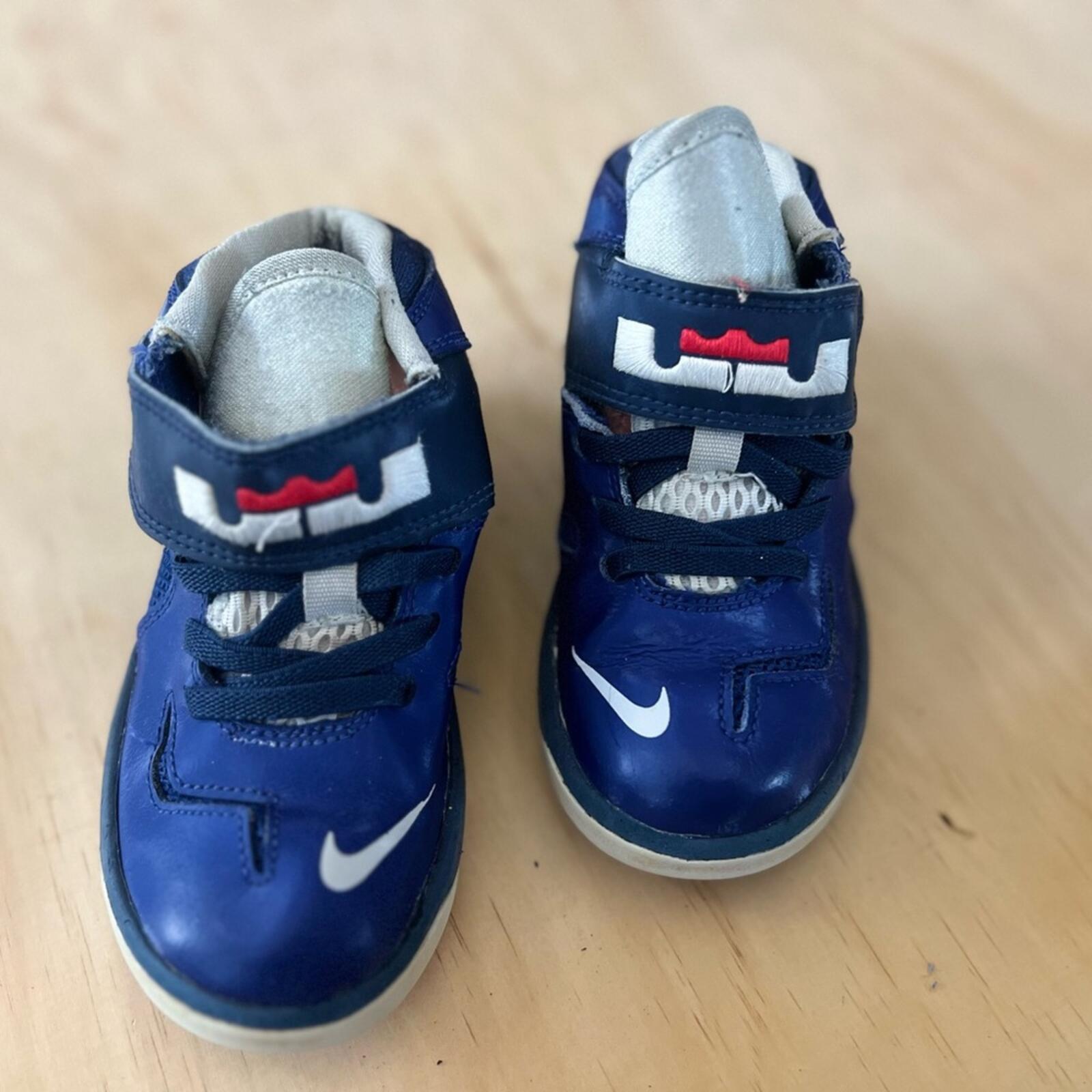 Nike Kids Navy and White Sneakers