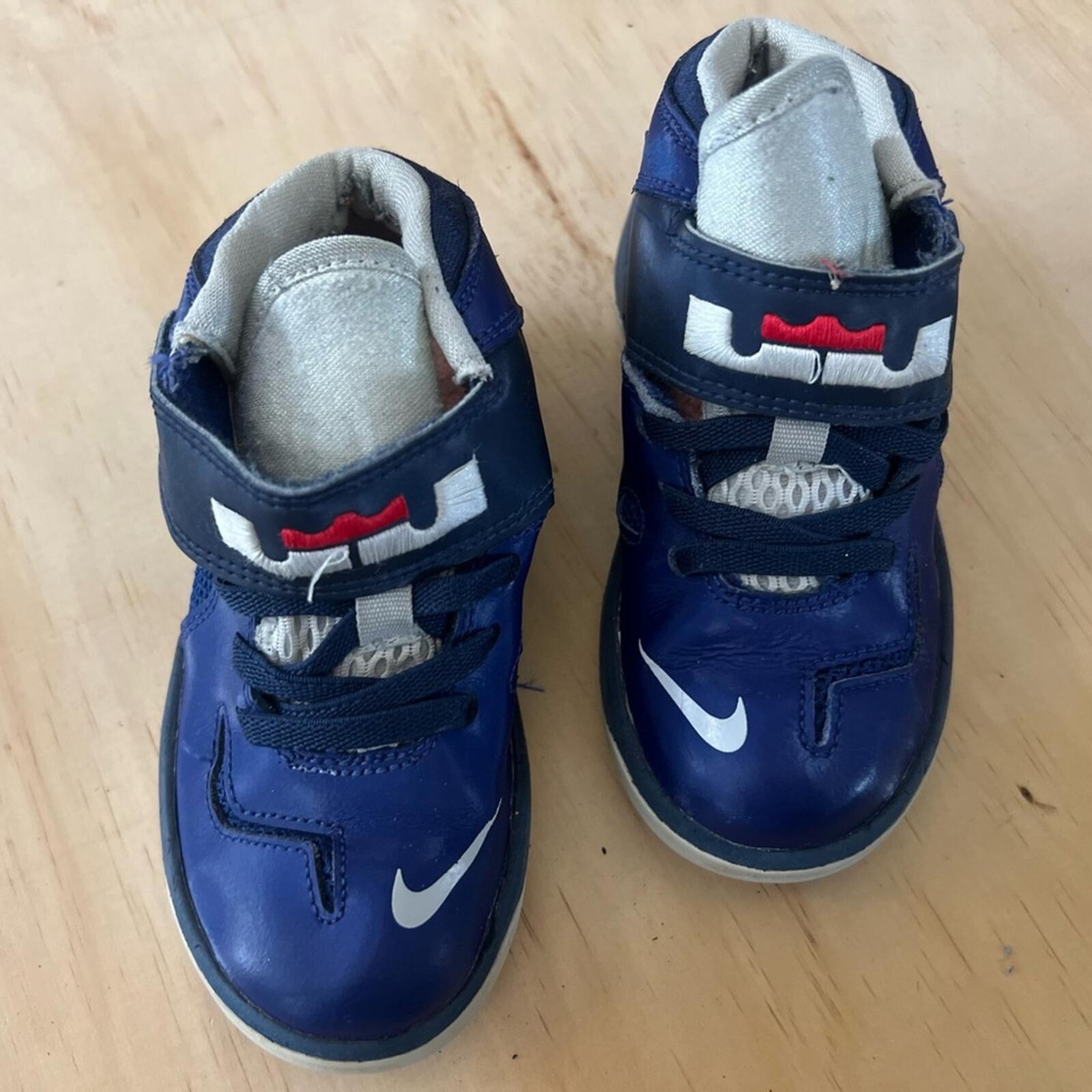 Nike Kids Navy and White Sneakers